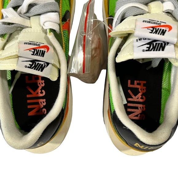 NIKE x SACAI LdWaffle Green Gusto sneakers - Picture 7 of 11